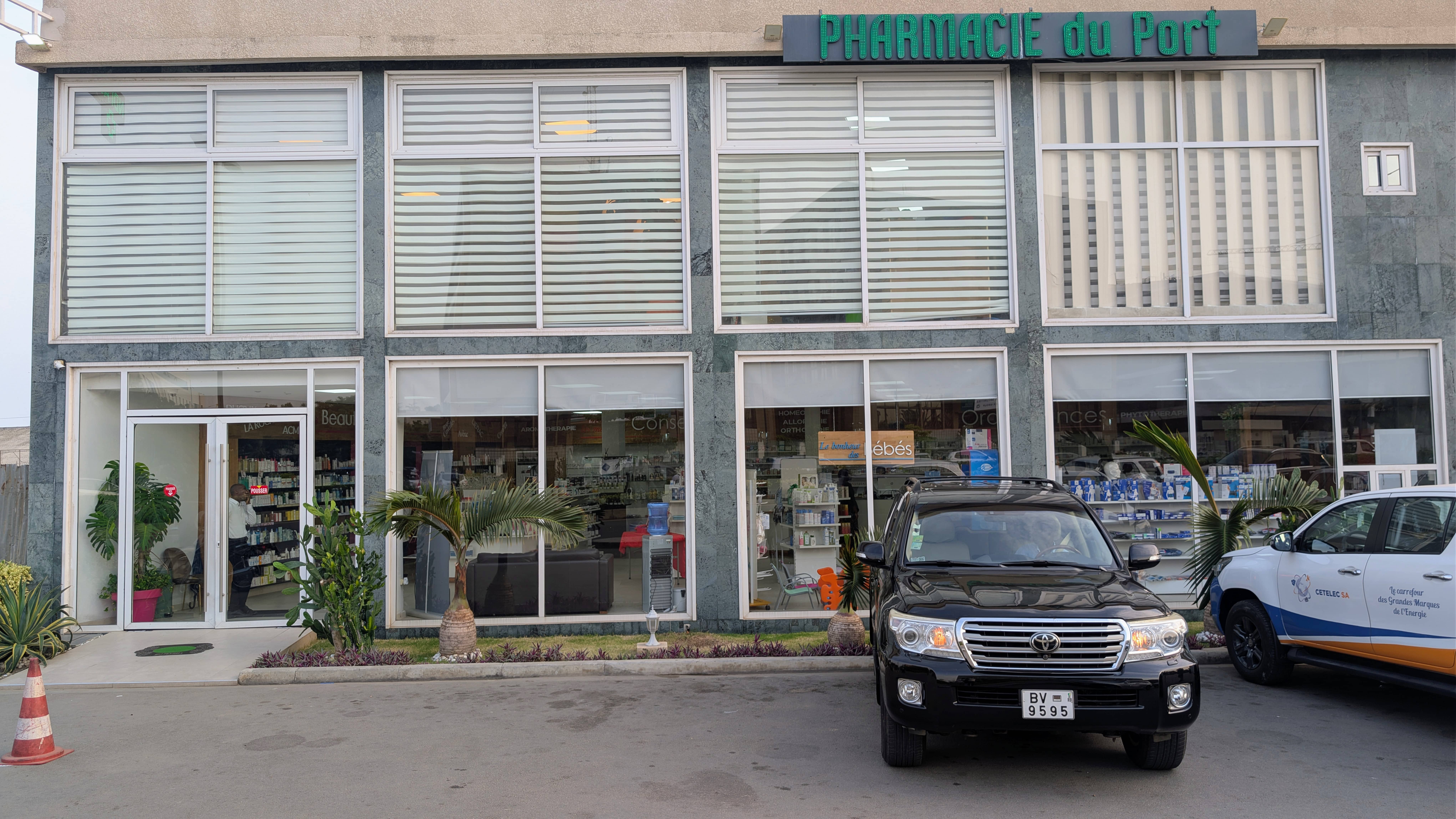 Intérieur de la Pharmacie